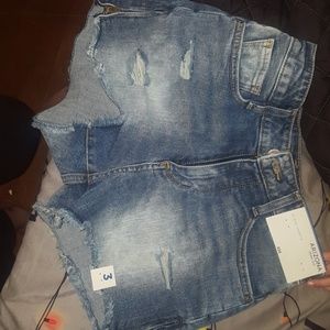 Size 3 Arizona Hi-rise shorts